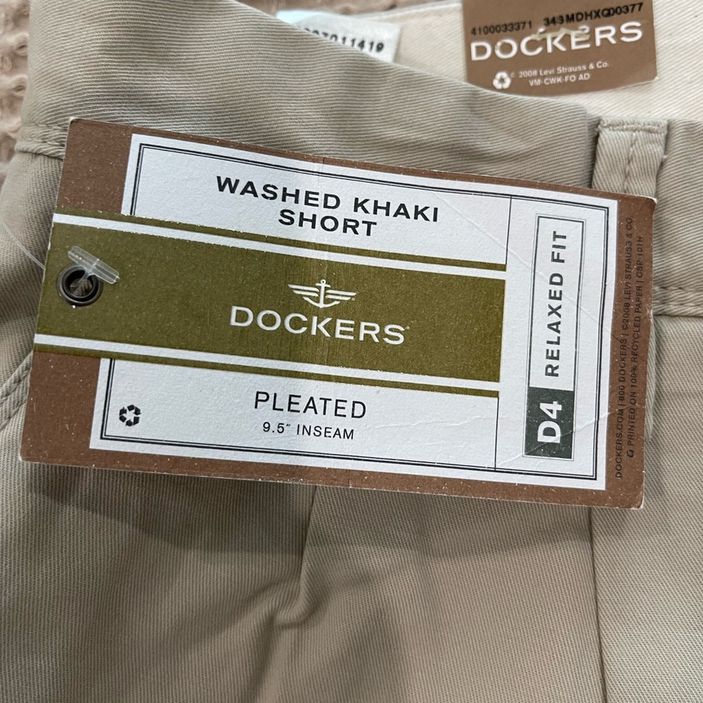 Dockers Khaki Shorts - Picture 5 of 6